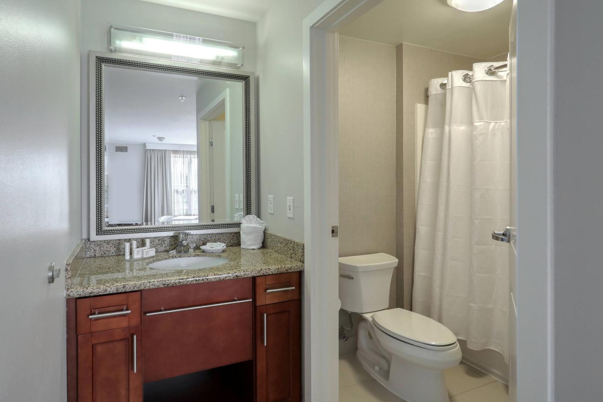 Residence Inn By Marriott Woodbridge Edison/Raritan Center Екстер'єр фото